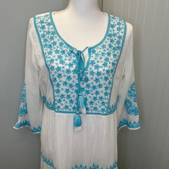 Soft Surroundings White with Blue Embroidered Juniper Dress S:Medium - Picture 4 of 10